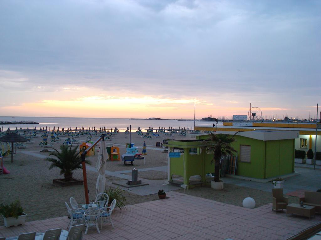 Hotel Villa Ersilia Rimini B&B المظهر الخارجي الصورة