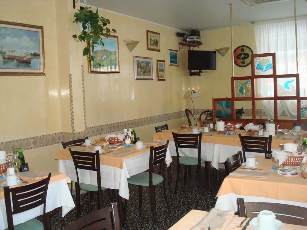Hotel Villa Ersilia Rimini B&B المظهر الخارجي الصورة