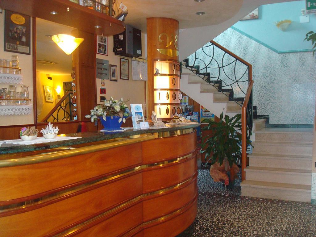 Hotel Villa Ersilia Rimini B&B المظهر الخارجي الصورة