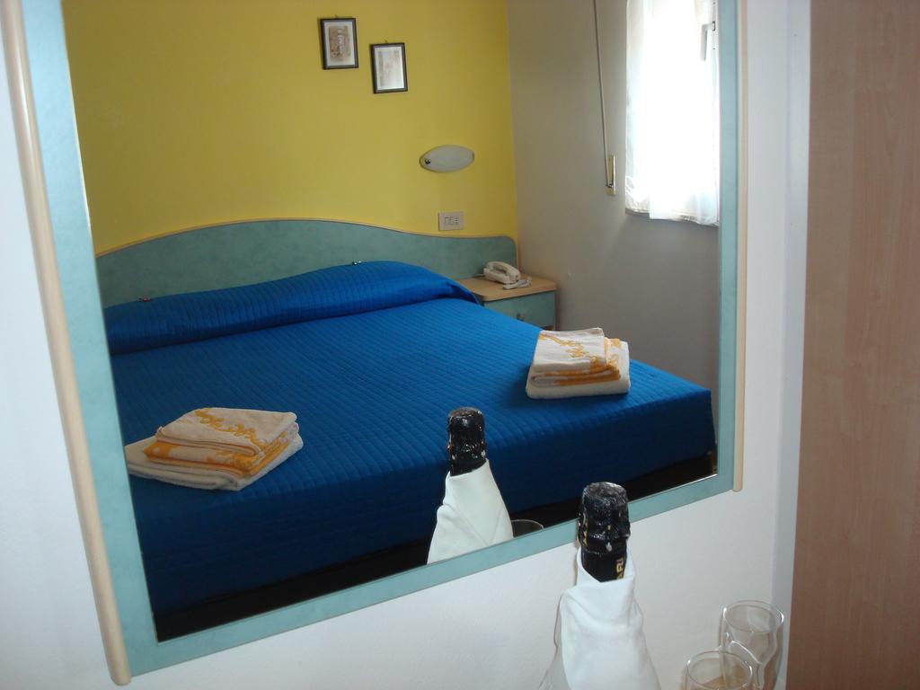 Hotel Villa Ersilia Rimini B&B المظهر الخارجي الصورة