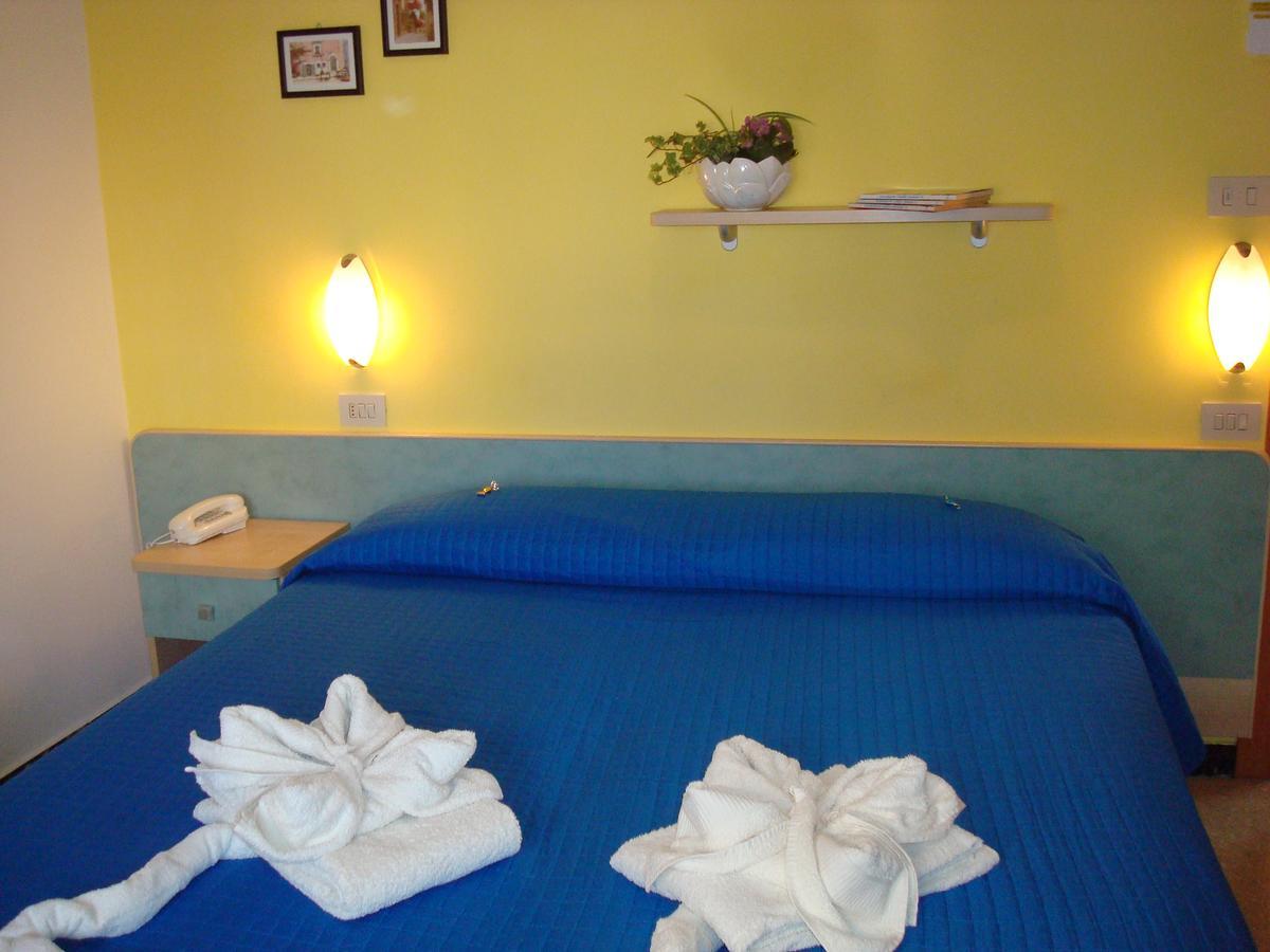 Hotel Villa Ersilia Rimini B&B المظهر الخارجي الصورة