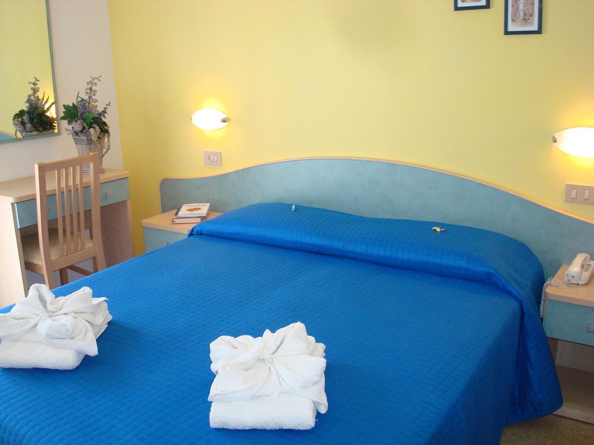 Hotel Villa Ersilia Rimini B&B المظهر الخارجي الصورة
