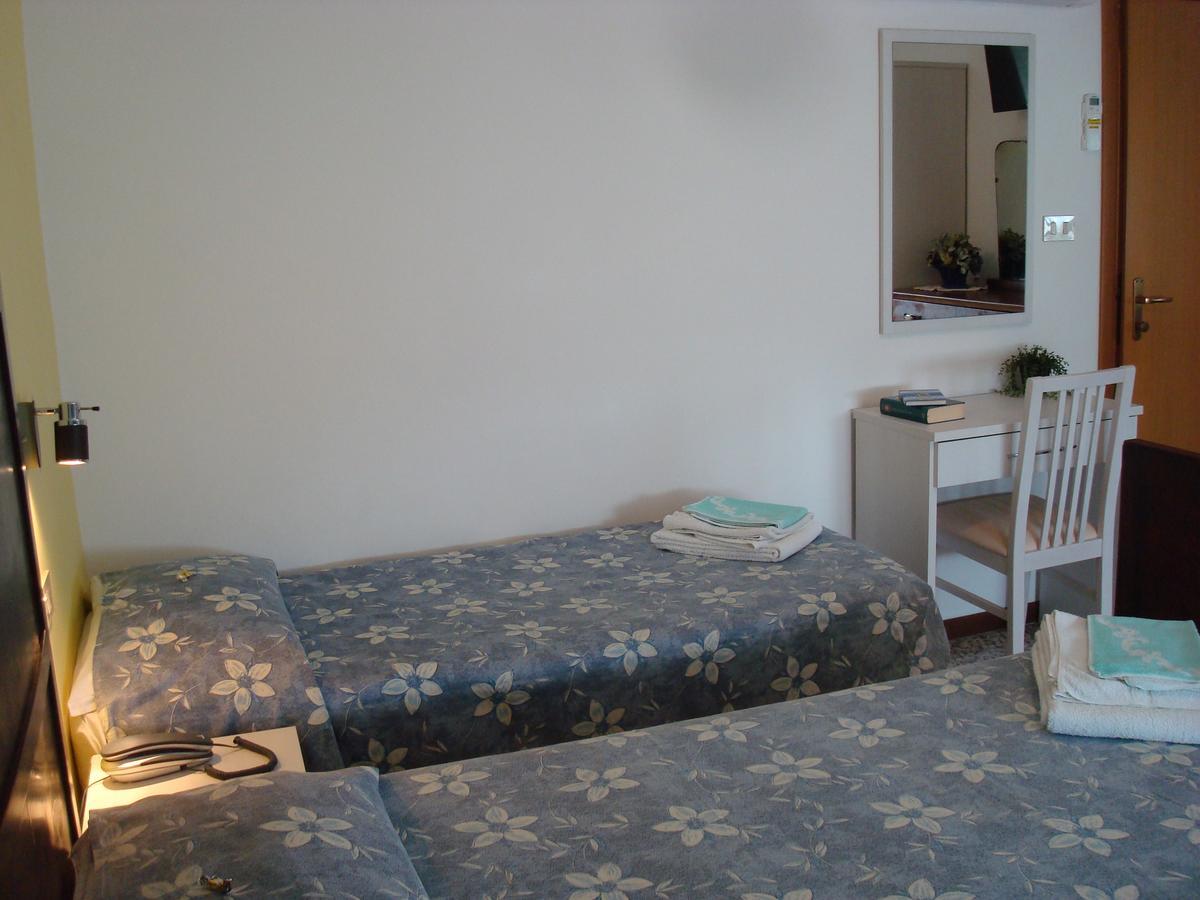 Hotel Villa Ersilia Rimini B&B المظهر الخارجي الصورة